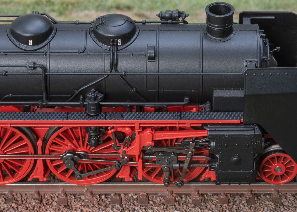 Märklin - Overraskelseslok 2025, DR Br19 damplok