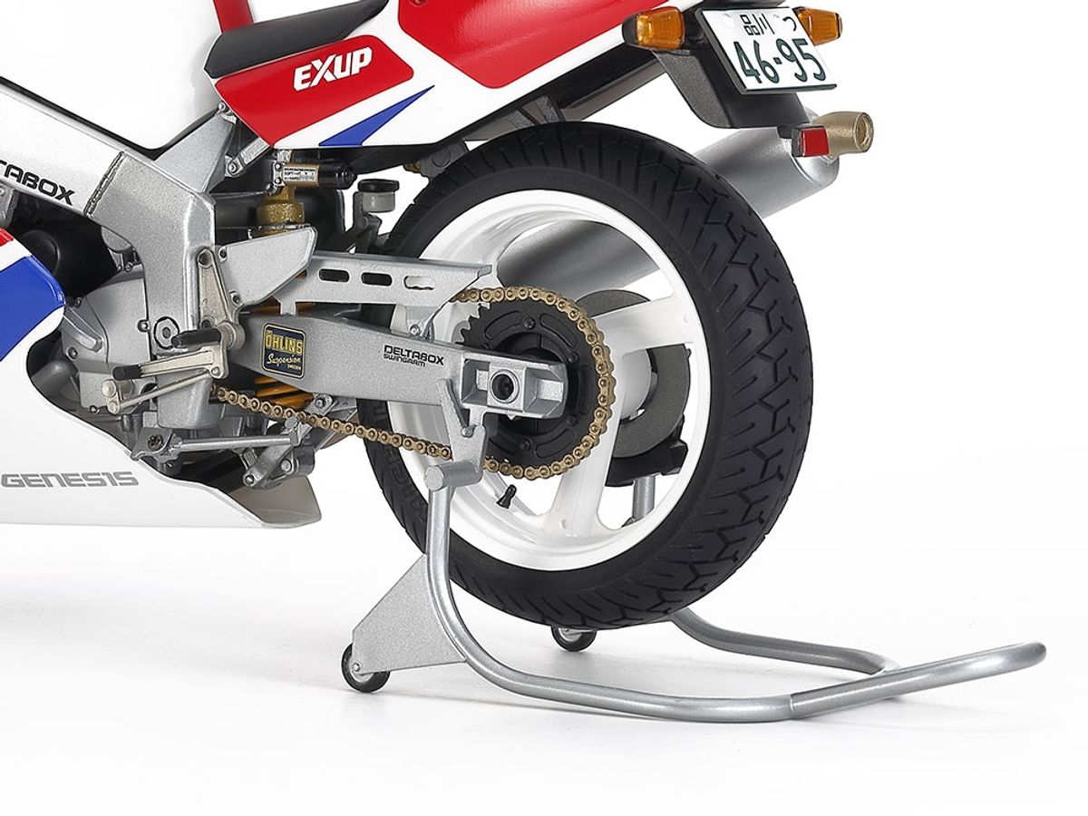 Tamiya - 1/12 Yamaha FZR750R
