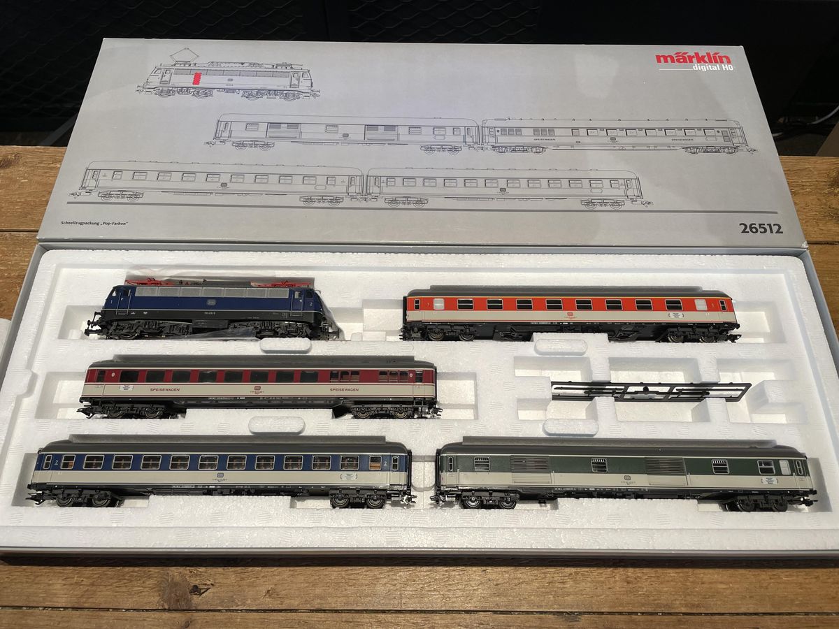 Bruktkroken - Märklin 26512 togsett, AC digital