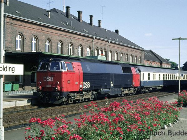 Hovedbilde Märklin - DSB MZ diesellok, digitalt m lyd + røyk