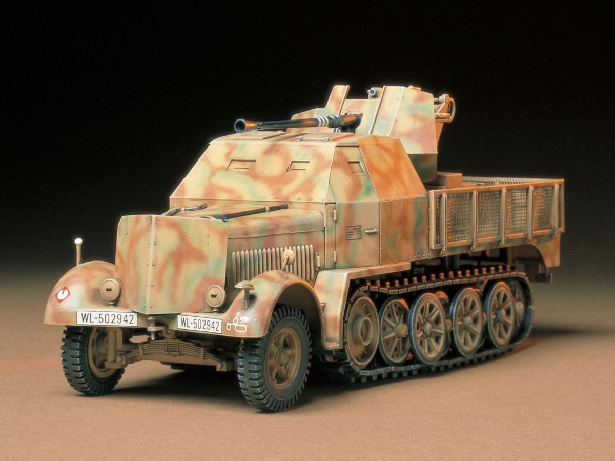 Tamiya - 1/35  German 8 ton semi-track 3.7cm flak